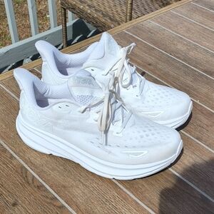 Hoka Women's Triple White Clifton 9 Size 11 D Wide Athletic Shoes